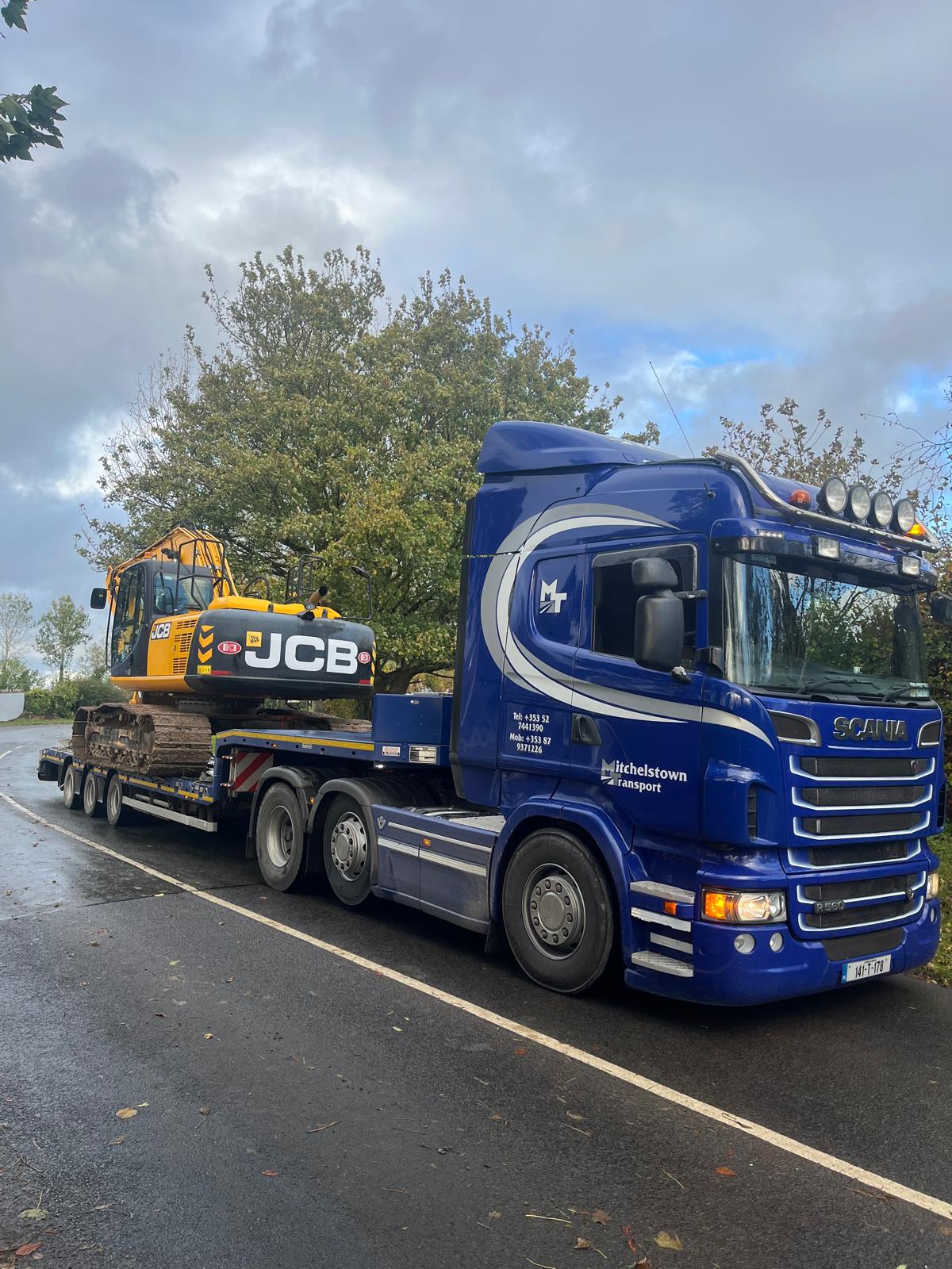 Delivery of JCB on lowloader